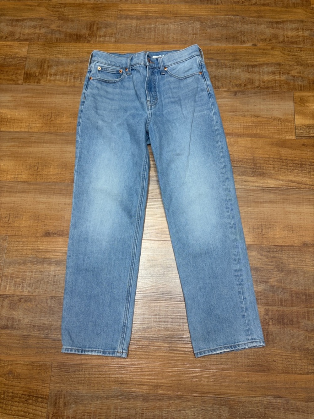 J. Crew Light Wash classic Straight Leg Jeans size 27